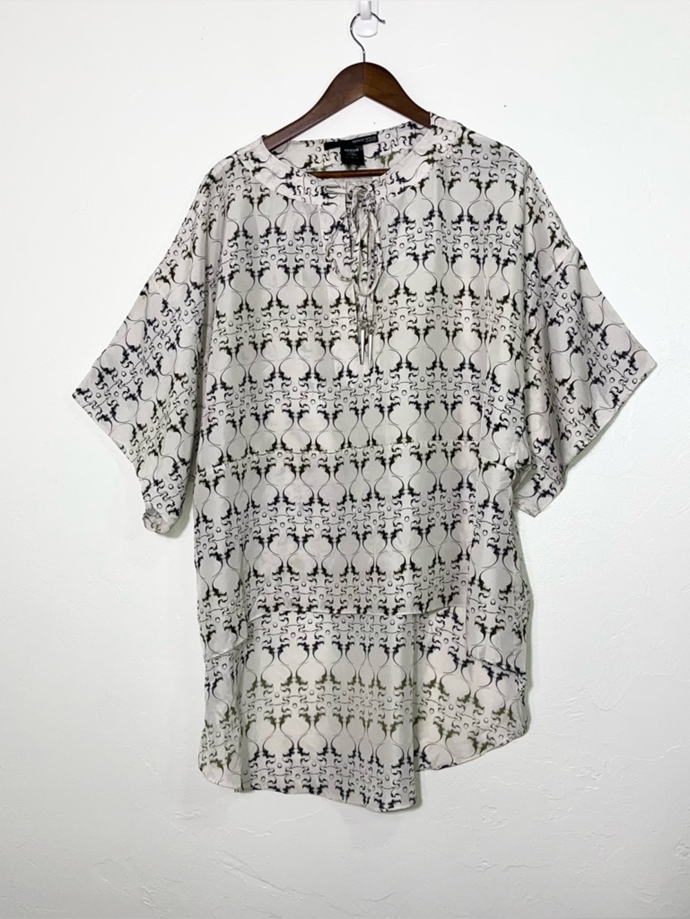 Thomas Wylde Luxury Silk Tunic Blouse Skull Celtic Cross Size M - Picture 3 of 13
